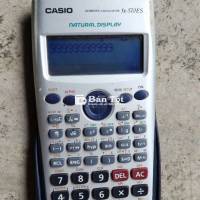Máy tính Casio FX 570ES còn xài tốt, màn hình hơi mờ  