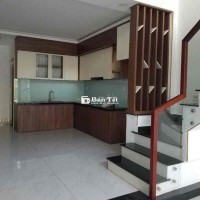 NHÀ ĐẸP. TRỆT LỬNG 2 LẦU. TUM. 4PN 5WC. XE HƠI ĐẬU CỬA