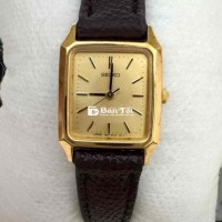 Đồng hồ Seiko form tank nữ