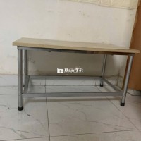 cần pass bàn ăn còn mới