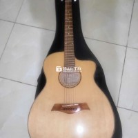 Đàn Guitar Còn Mới Ít Sử Dụng - Giá Tốt!