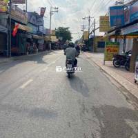 Cho thuê mặt bằng kinh doanh ngay trung tâm chợ Liên Ấp 26