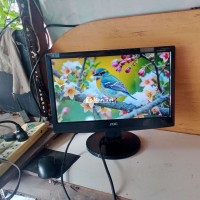 Màn hình nhỏ AOC đẹp dễ thương 400k  