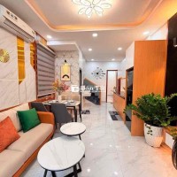 BÁN GẤP NHÀ ĐƯỜNG THÀNH THÁI, QUẬN 10 - GIÁ TỐT!