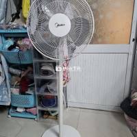Cần bán quạt mới, mua chỉ vài tháng  