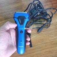 Máy cạo râu xách tay Nhật Panasonic  