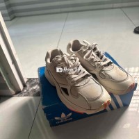 Adidas Falcon Size 40.5 Chính Hãng - Bao Check  