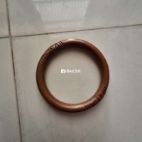Vòng đeo tay cổ bằng đồng đỏ  