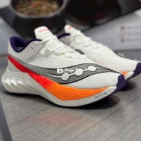 saucony endorphin pro4 carbon
