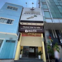 Cho thuê nhà 3 lầu suốt MT Nguyễn Hữu Cảnh 4,5x14m giá 24 triệu