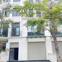 Nhà Phố Manhattan Bán Giá 16 Tỷ Bao Thuế Phí