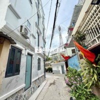 Chỉ 2 tỷ có căn nhà đẹp 2 địa chỉ 1 sẹc sát hxh quay đầu trung tâm BT