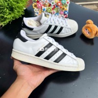 Đôi giày Adidas Superstar size 39 chính hãng 100%  