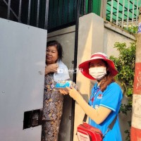 Tuyển nữ bán hàng