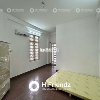 Ban công sinh viên mới - sẵn máy lạnh - Giáp Hồng Bàng Q5