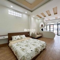 Căn Hộ Cao Cấp Ban Công - Full Nội Thất - Máy Giặt Riêng