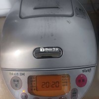 Noi cơm điện Panasonic xoài áp xuất bi rẻ