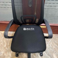 CẦN BÁN GHẾ XOAY LƯỚI VĂN PHÒNG 5 CHIẾC