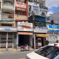 Nhà 4 tầng Mặt tiền Nguyễn Tiểu La, Quận 10. DT: 3.5x14m (4PN, 3WC)