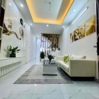 nhỉnh 5 tỷ. diện tích 39m² phố nam dư