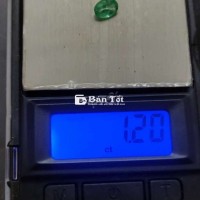 Viên emerald 1,2ct bán hoặc giao lưu