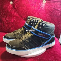 Giày Adidas Cao Cổ Size 42 - Thiết Kế Hiện Đại, Chất Lượng Cao