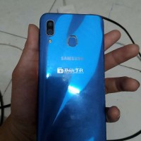 Samsung Galaxy A30 128GB Xanh Dương - Bể màn hình, giá 400k  