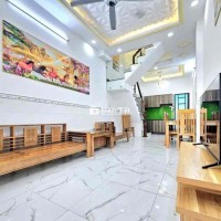 NHÀ PHỐ 3 TẦNG KHU BIỆT THỰ - ĐƯỜNG NHỰA 8M - XE HƠI ĐẬU TẬN NHÀ