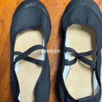 giầy nhảy mới tinh
