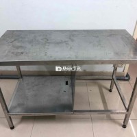 Bàn Inox 304 còn mới keng