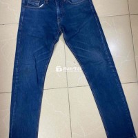 Quần jean hiệu Bershka, size 28