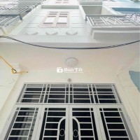 Chỉ 5.4 tỷ bán gấp nhà 34m2 gần oto Lĩnh Nam