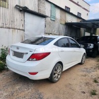 Hyundai Accent 2015 1.4 MT - 213839 km