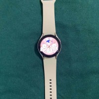 Samsung Watch 4 - Còn mới keng 95%, pin giữ tốt, đang sử dụng bình thường  