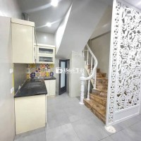 Rẻ nhất Tây Hồ, 33m, 5 tầng, 5.8 tỷ nhà mới, gần phố, tặng nội thất