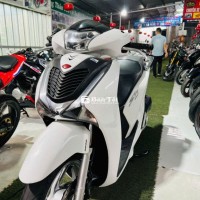 Xe Máy Phú Thị - Honda SH 125i - Hỗ Trợ Trả Góp Qua CCCD/Thẻ Tín Dụng (0 Đồng Nhận Xe)