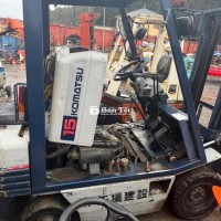 Xe nâng 1,5 tấn Komatsu máy xăng - Giá tốt!