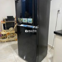 Cần bán tủ lạnh Panasonic 234L còn rất mới