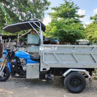 Bán xem ba gấc sườn y máy mới còn 90% không chạy nữa bán lại xe ba gác của nhà đang sử dụng rất khỏe mạnh và tốt  