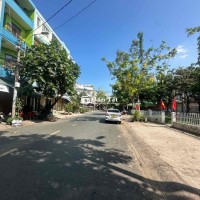 Nhà Sát Mặt Tiền Bà Hom Q6 - Cơ Hội Đầu Tư Không Thể Bỏ Lỡ!