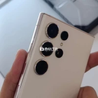 Đổi sang iPhone, bán Samsung còn rất mới!