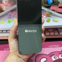 Samsung Galaxy Z Flip 5 8/256GB - Giá sốc 7 triệu!