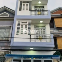MỚI RA LÒ - NHÀ 3 TẦNG HẺM XE TẢI CMT8, QUẬN 10 - NHỈNH 4 TỶ