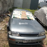 Nissan Bluebird 1993 - 000000 km