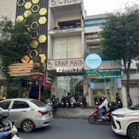 Cần cho thuê gấp góc 2MT Bạch Đằng BT, 4 tầng giá chỉ 22tr/tháng