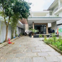 ## Cần tiền bán gấp biệt thự 2 tầng, Golden Hills - Vị trí đắc địa!