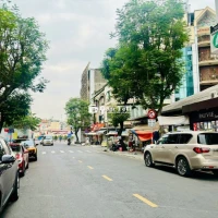 Cho thuê nhà mặt tiền đường Phó Đức Chính, Quận 1 - Vị trí đắc địa