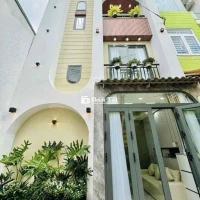 Cần bán nhà Trương Quốc Dung P.10 Q. Phú Nhuận DT: 29,4m2 Giá: 1tỷ990