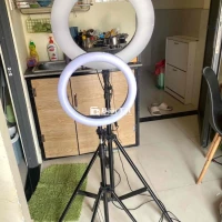 Dọn nhà dư 2 chiếc đèn live stream xịn 32cm 45cm