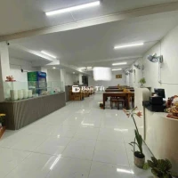 Cho Thuê Căn Góc 2 Mặt Tiền Huỳnh Tấn Phát